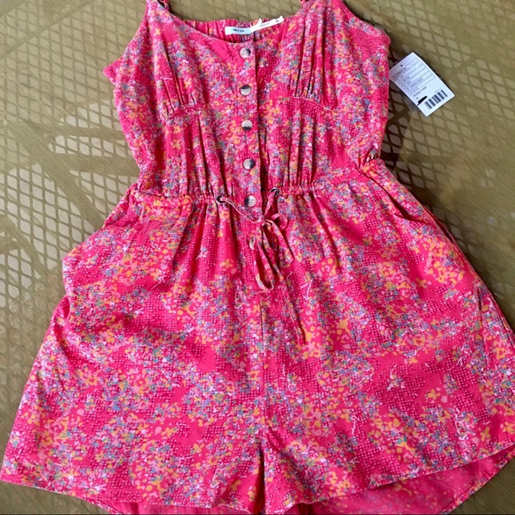 Kimchi Blue Pants - NWT Kimchi Blue-Rose Floral Romper Size Medium